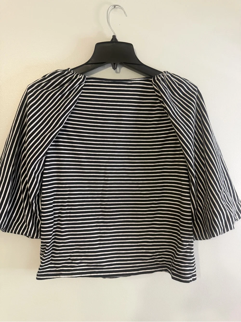 Banana Republic Black & White Striped Puff-Sleeve Top size XS